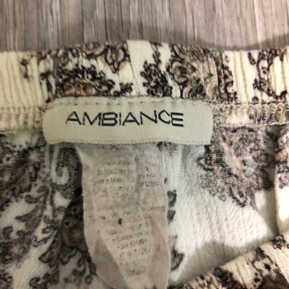 FLORAL OFF THE SHOULDER TOP - Picture 3 of 3